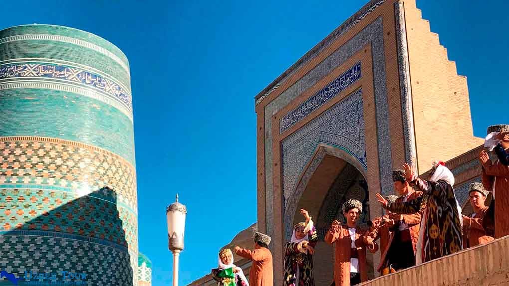 Viaggio in Uzbekistan tour operator locale